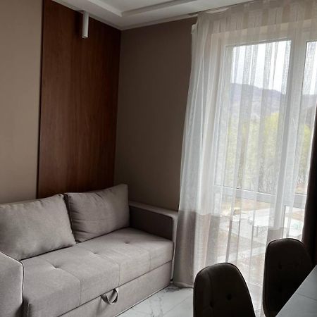 Апартаменти Sunvi В Жк Сонячний Квартал Golubinoye Buitenkant foto