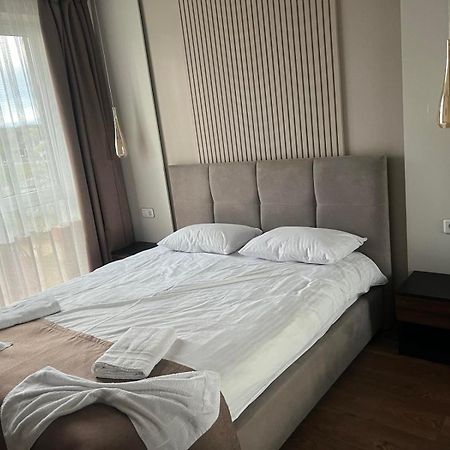 Апартаменти Sunvi В Жк Сонячний Квартал Golubinoye Buitenkant foto