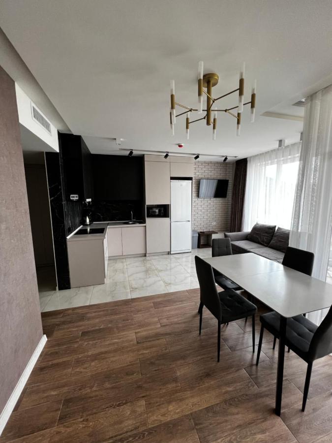 Апартаменти Sunvi В Жк Сонячний Квартал Golubinoye Buitenkant foto